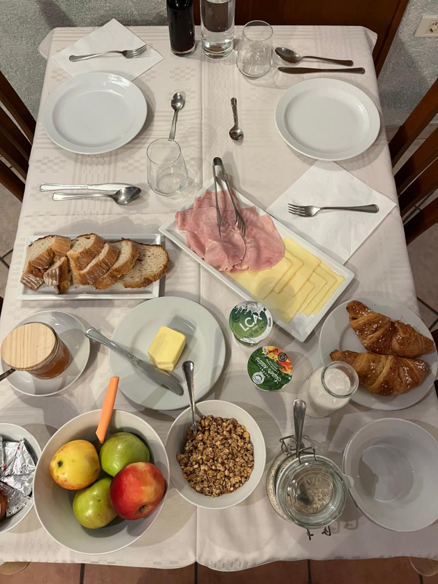 Razman Wine Rooms Gračišče Екстериор снимка